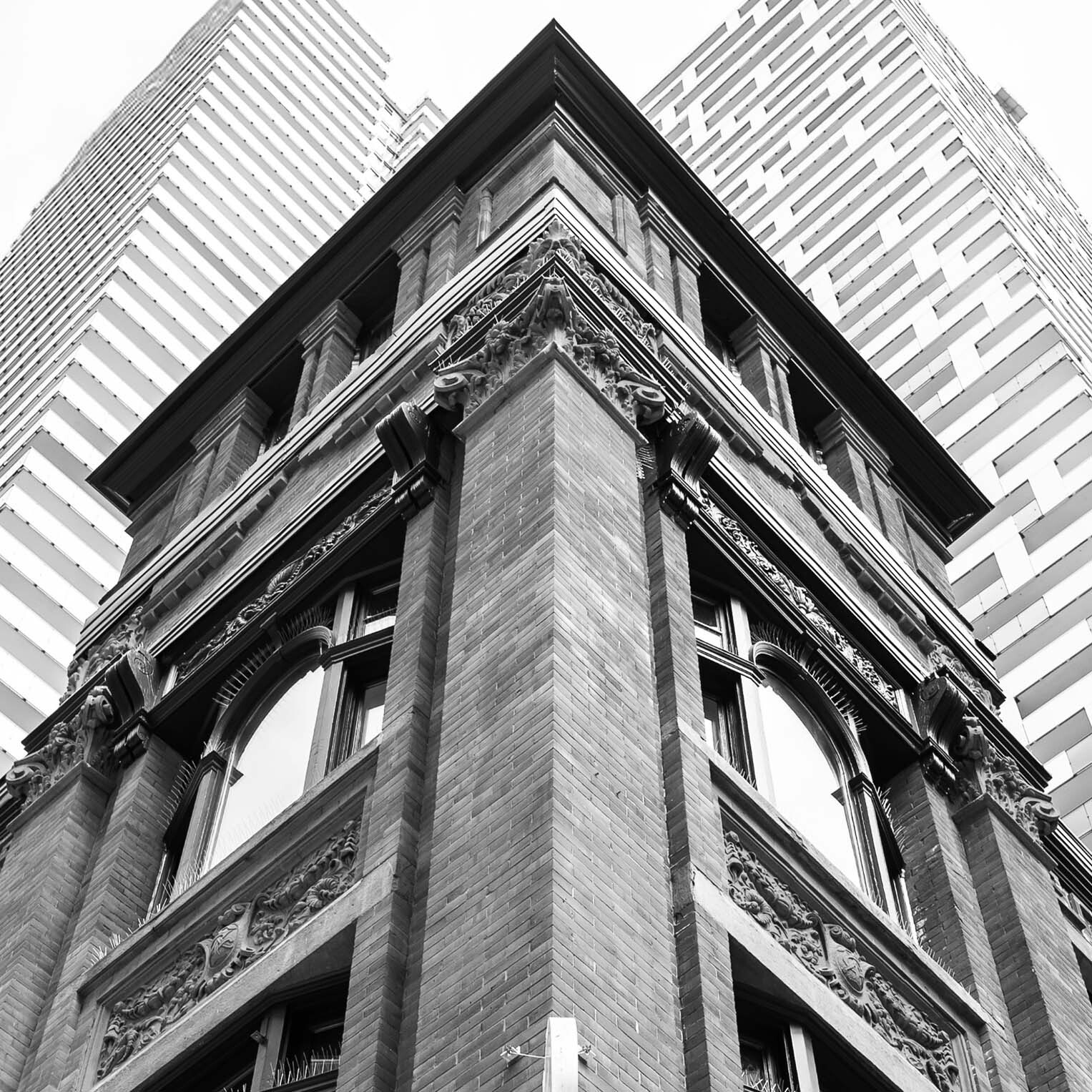 Square - BW 3